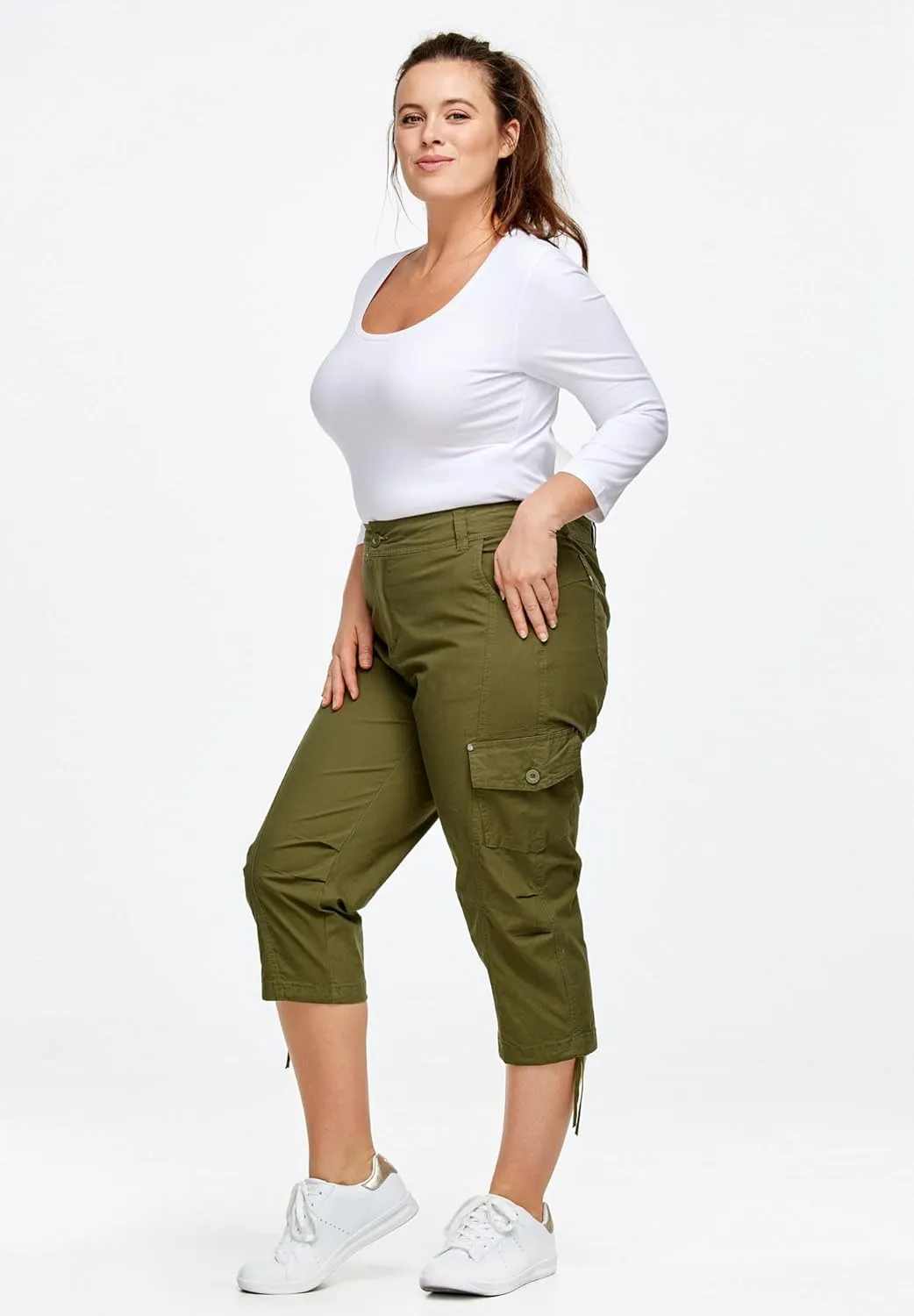 ellos Women's Plus Size Stretch Cargo Capris Front and Side Pockets Casual Cropped Pants
