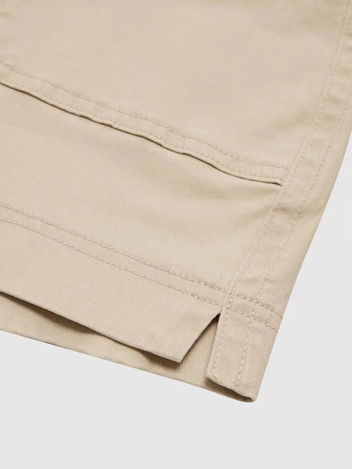 Flamingals Women's Mid Waist Solid Split Side Flap Pocket Casual Shorts