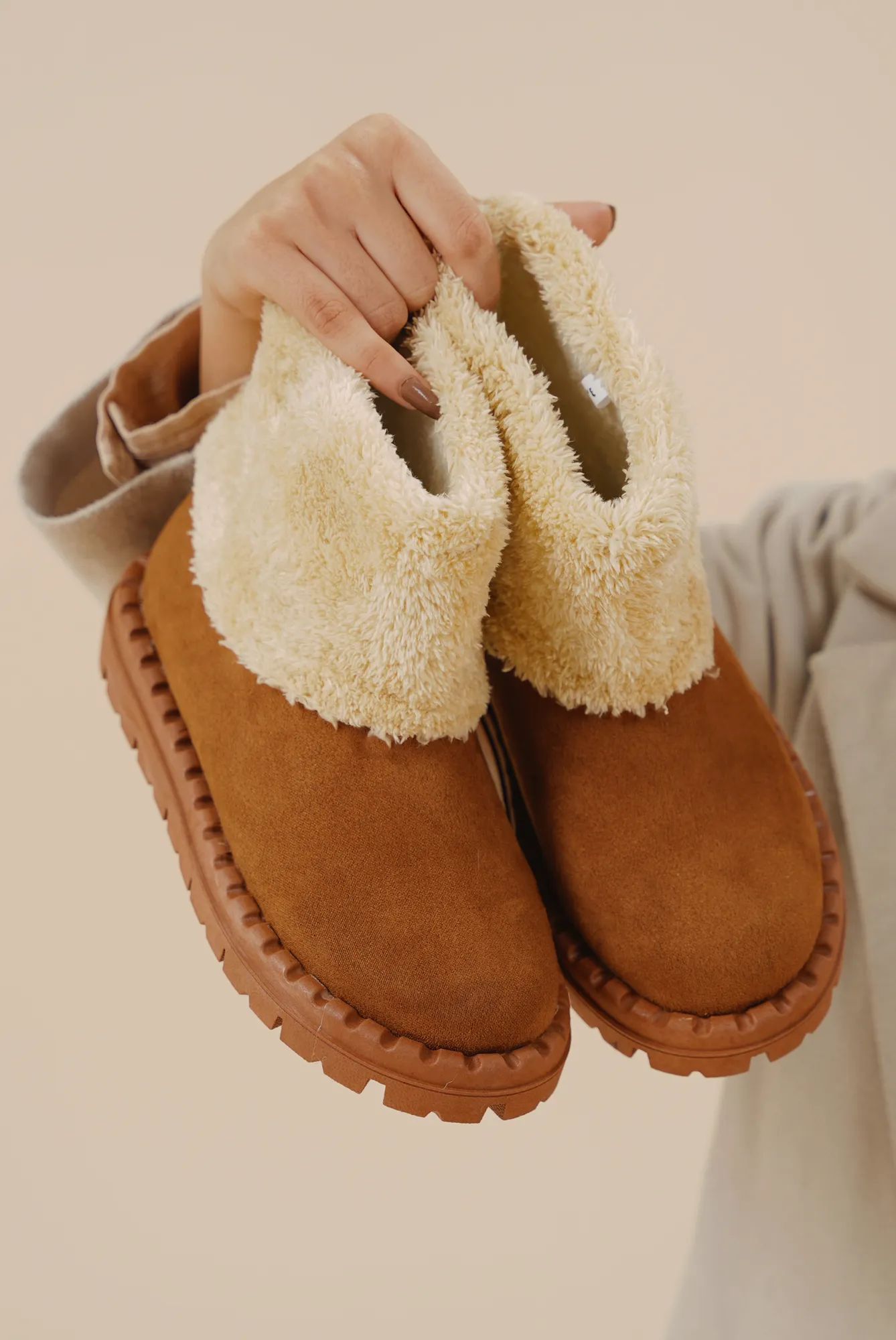 Fold-Over Sherpa-Lined Winter Boots - Camel
