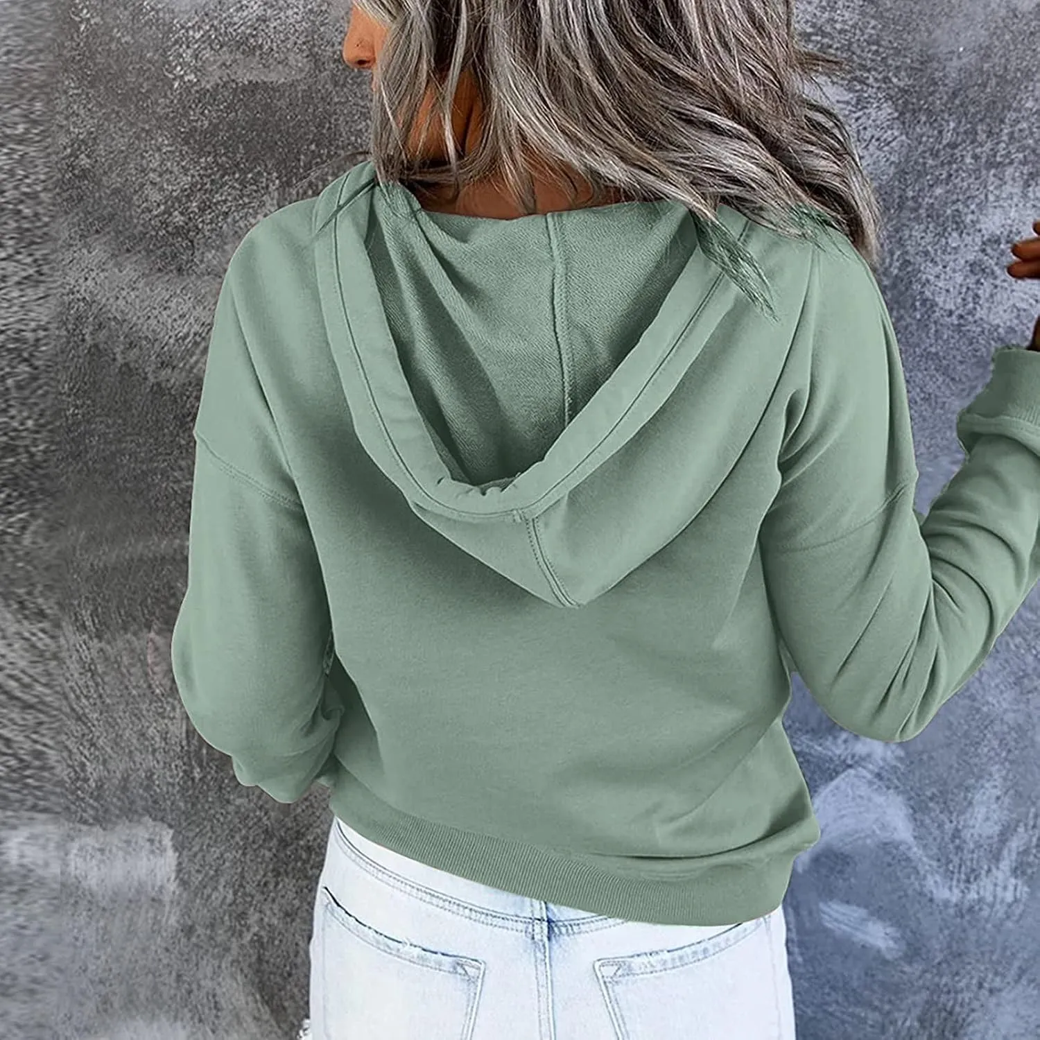 Women's Fashion Hoodies & Sweatshirts Trendy Casual Long Sleeve Hoodies Comfy Loose Solid Sweatshirt with Pockets